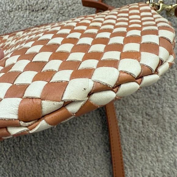 Clare V. Petite Moyen in Natural and Cream Woven Checkered - Picture 5 of 6
